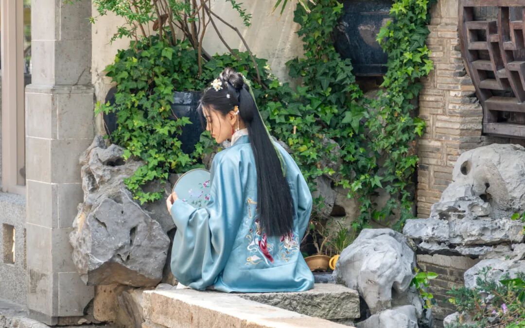 假日秦淮游|一袭汉服美,吸睛又吸金 假日秦淮游|一袭汉服美,吸睛又吸金