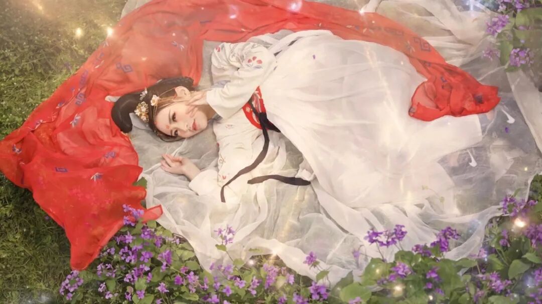 唐制齐胸襦裙妆造