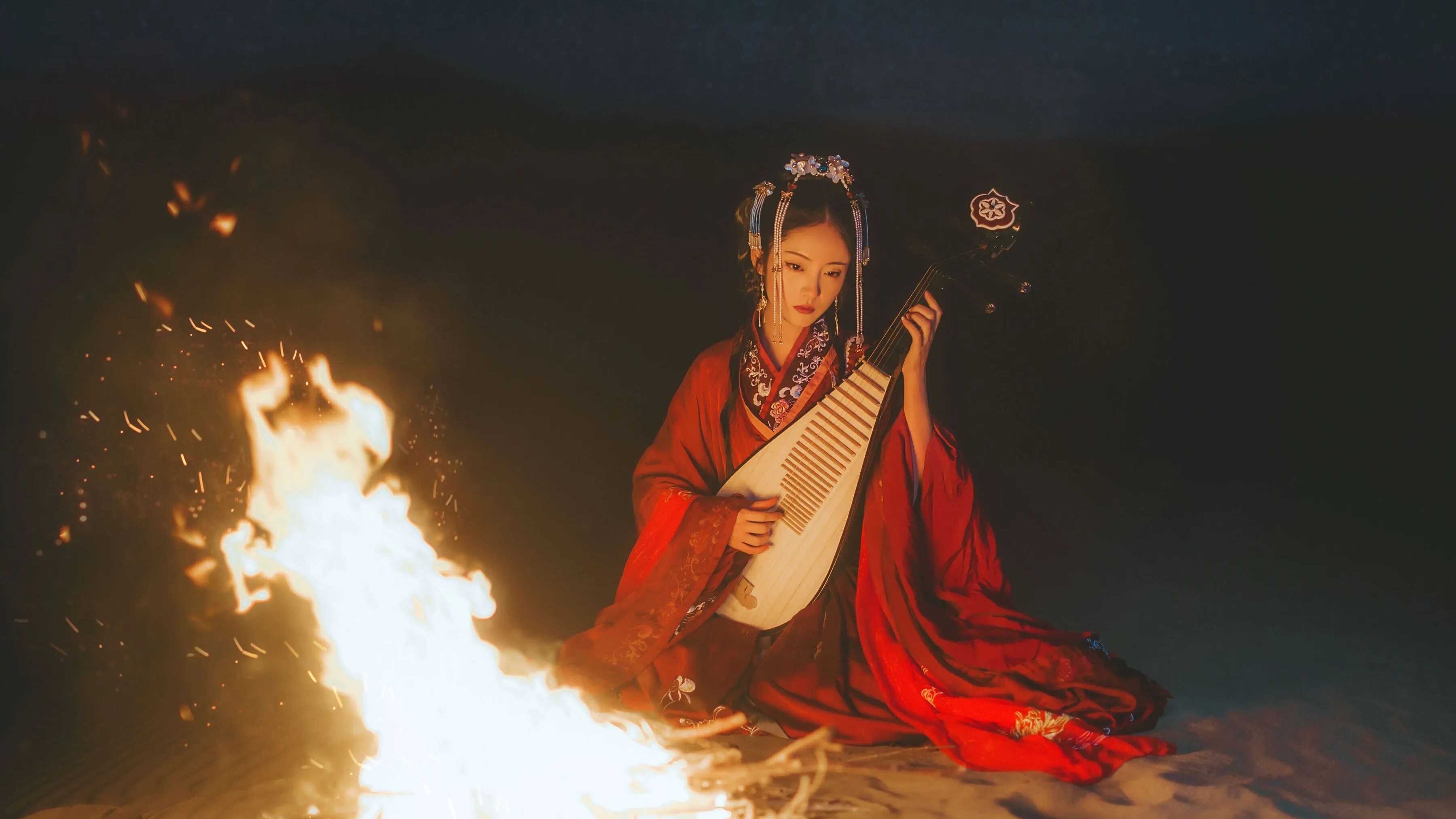 篝火汉服氛围感,火光放左侧就够了