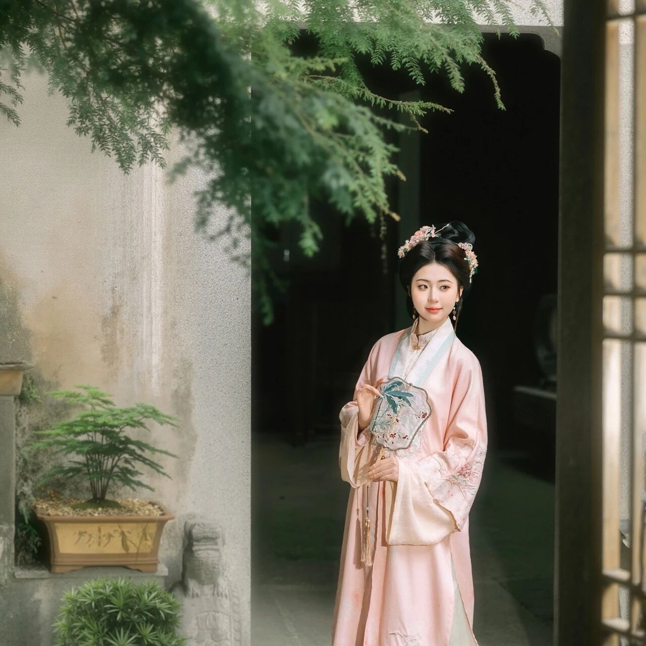 巧笑倩兮美目盼:汉服仕女入画图,眉目里的诗经风雅