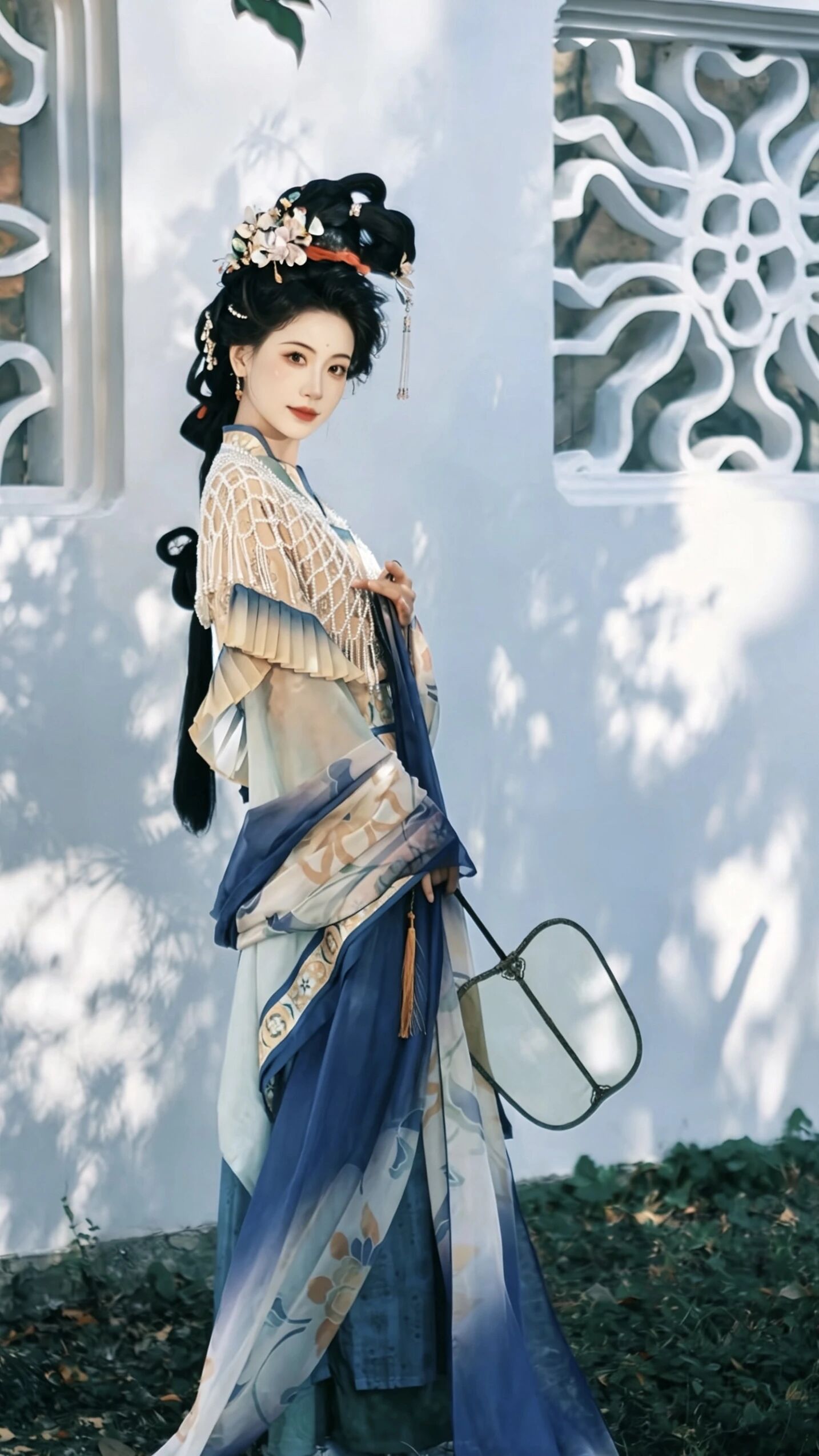 姑苏藏宋韵:宋制汉服漫步园林,衣袂拂过千年丹青