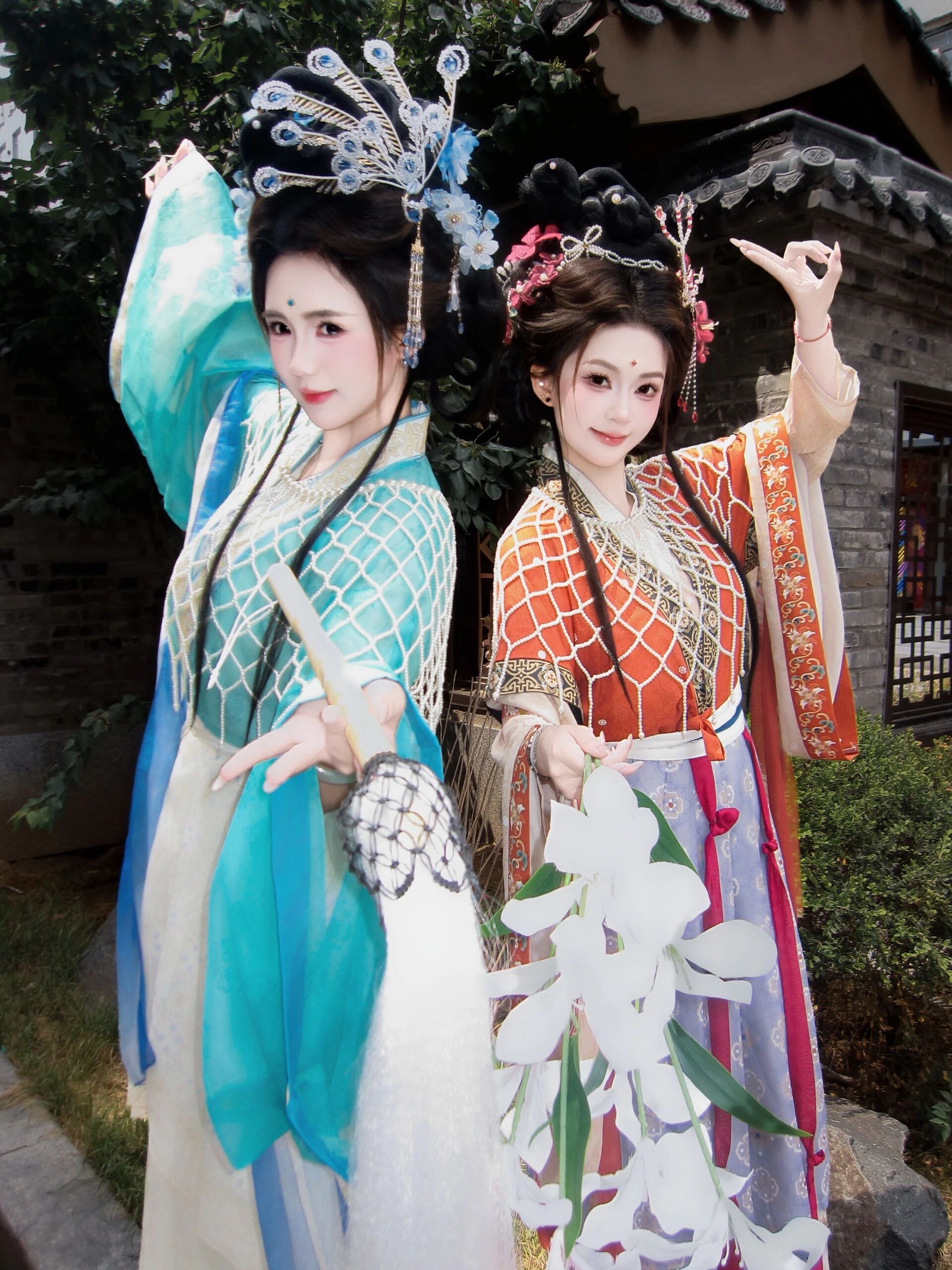 【汉服写真】双姝沐禧:高定小神仙同游,一袭罗衣并立春风里