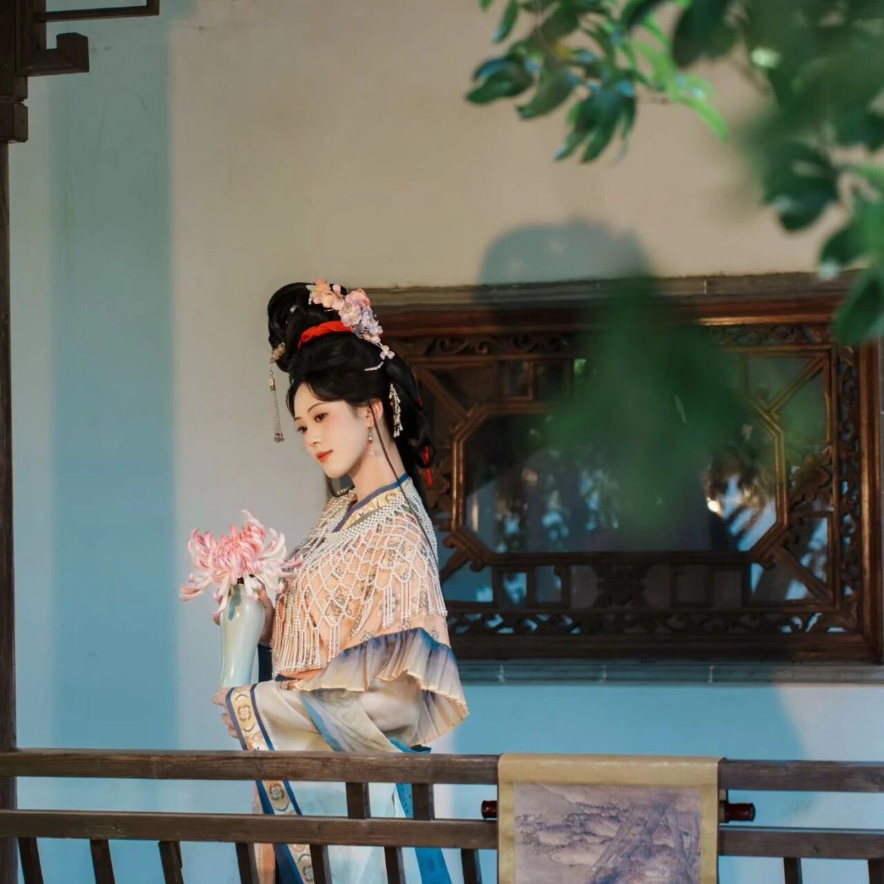 【汉服写真】苏行纪:园林深处衣袂轻扬,一程烟雨落满江南