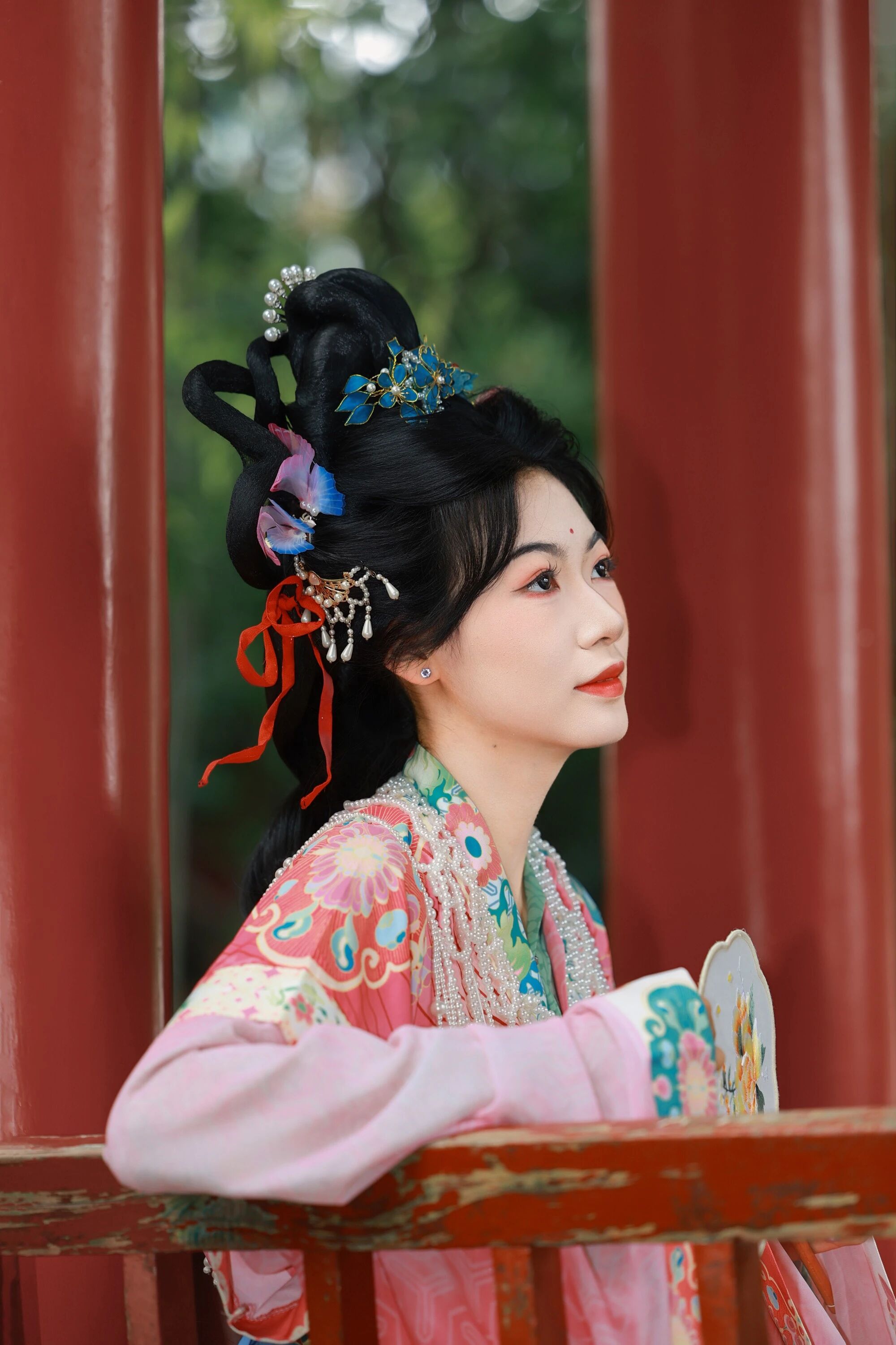 【汉服写真】瑶池仙子:本是天上客,误落人间作仕女