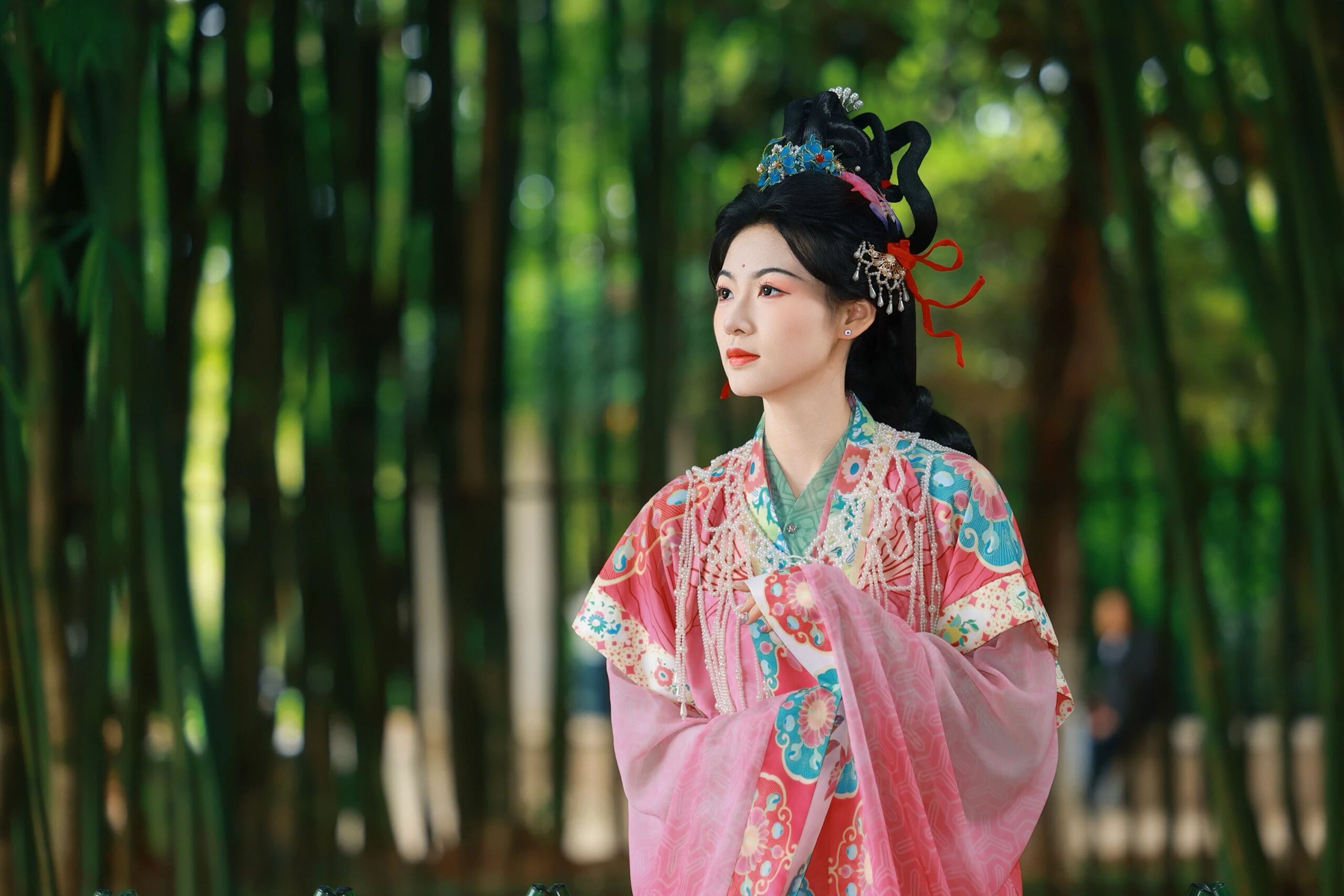 【汉服写真】瑶池仙子:本是天上客,误落人间作仕女