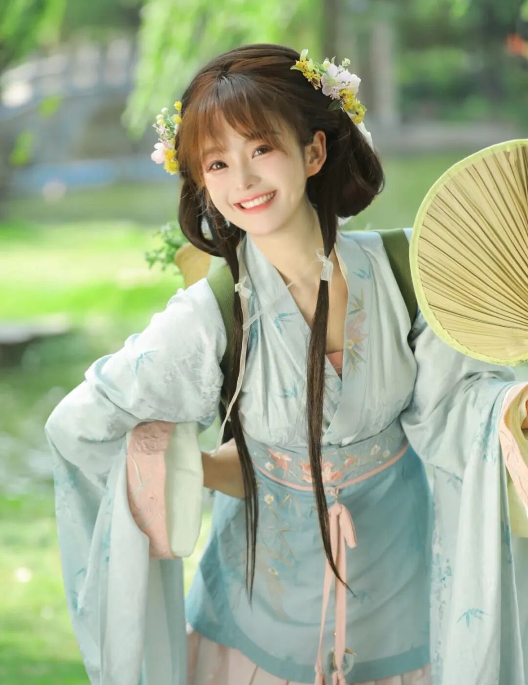 白天林间拍摄