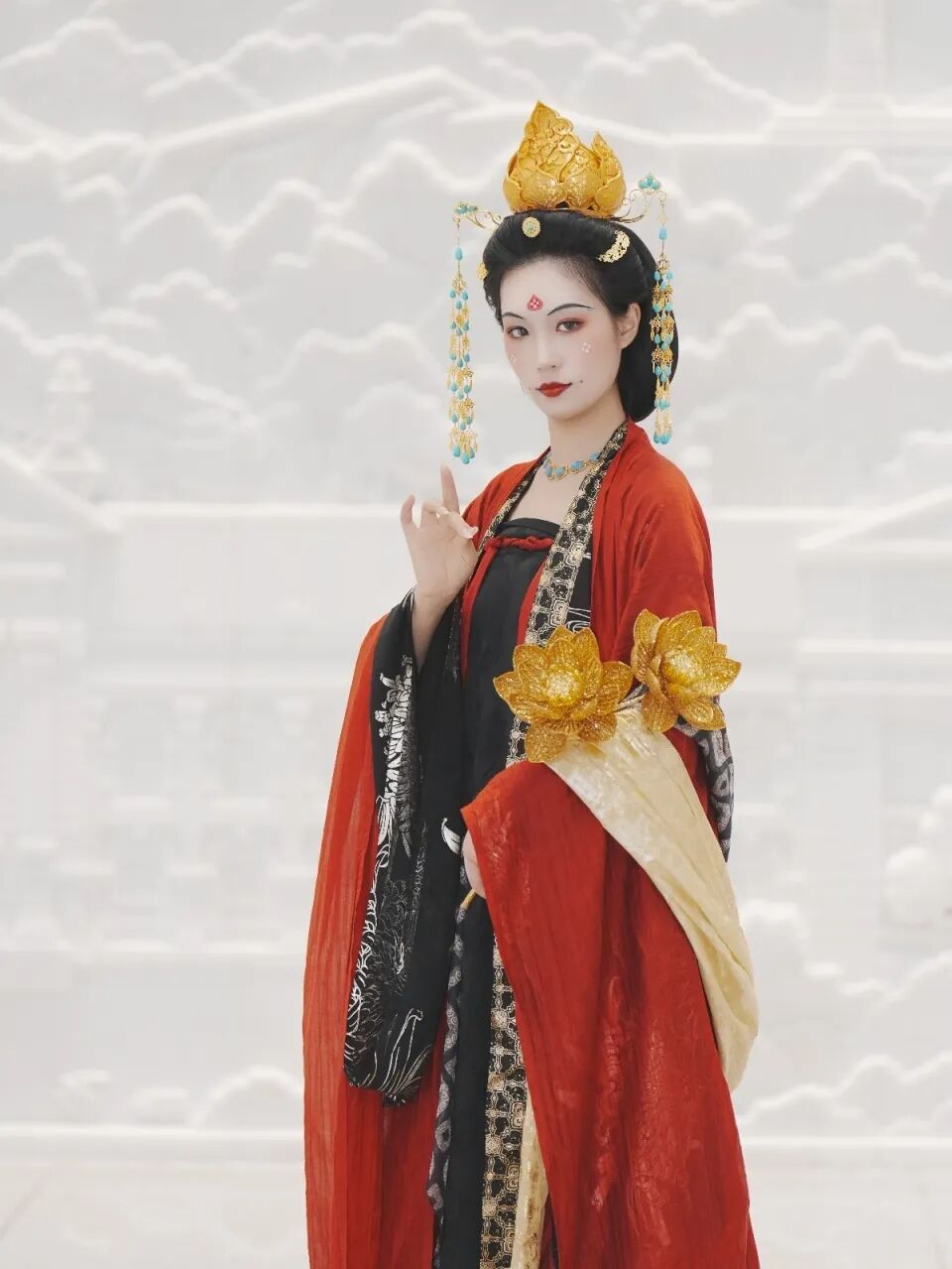 汉服与浮雕墙