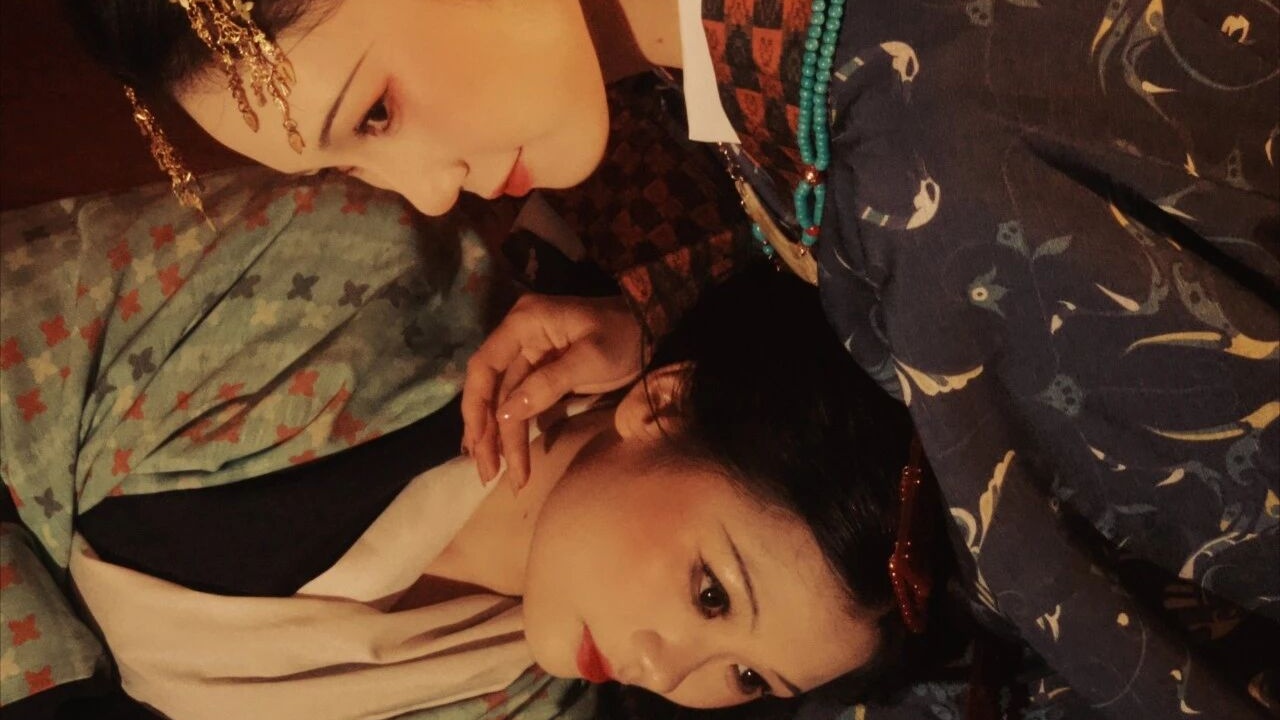 【汉服写真】和闺蜜穿越西汉 曲裾双双入画来