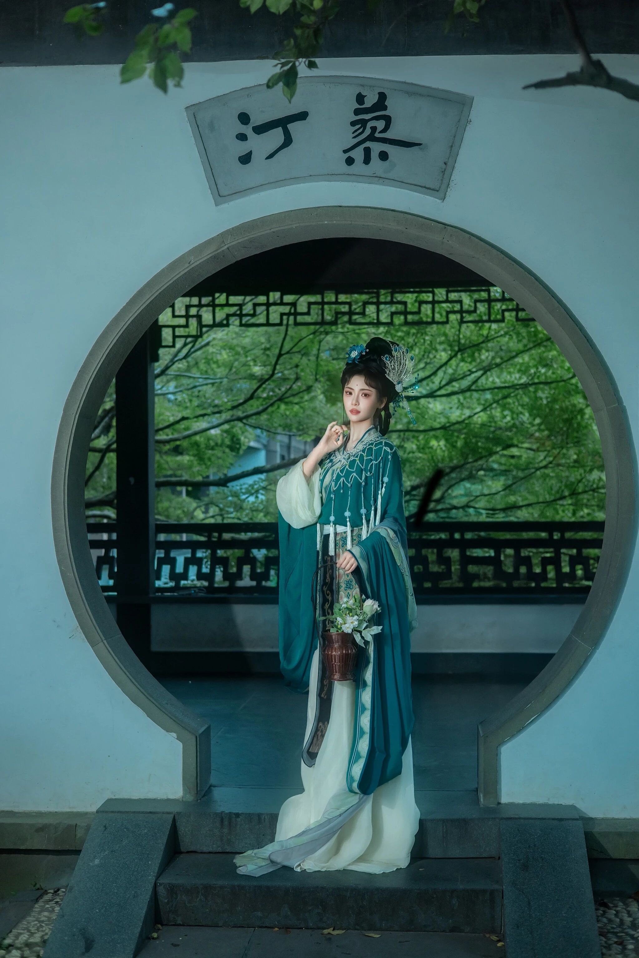 【汉服写真】宋仕女 · 轻复原 8