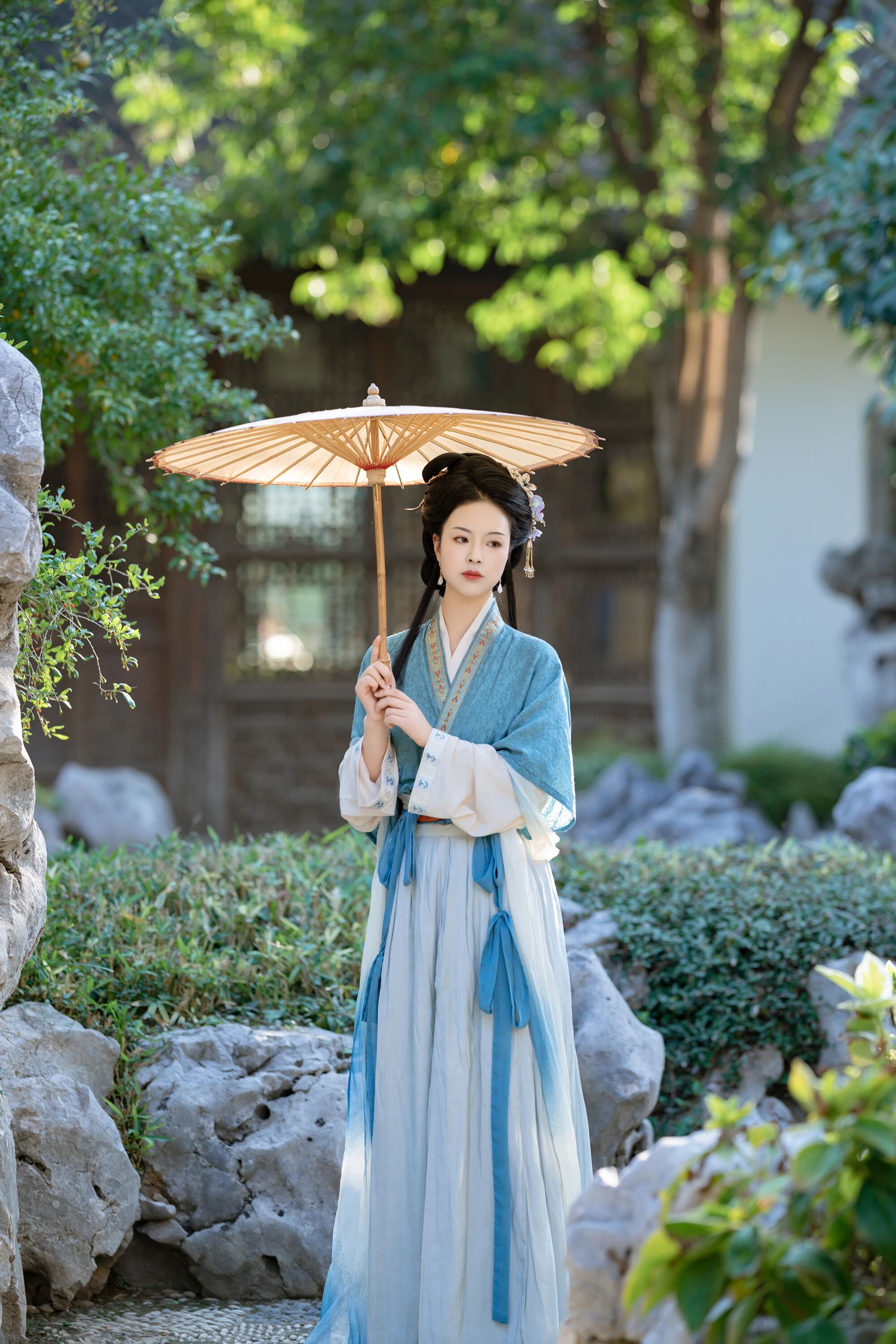 【汉服写真】“一朝入金陵,满眼是江南”