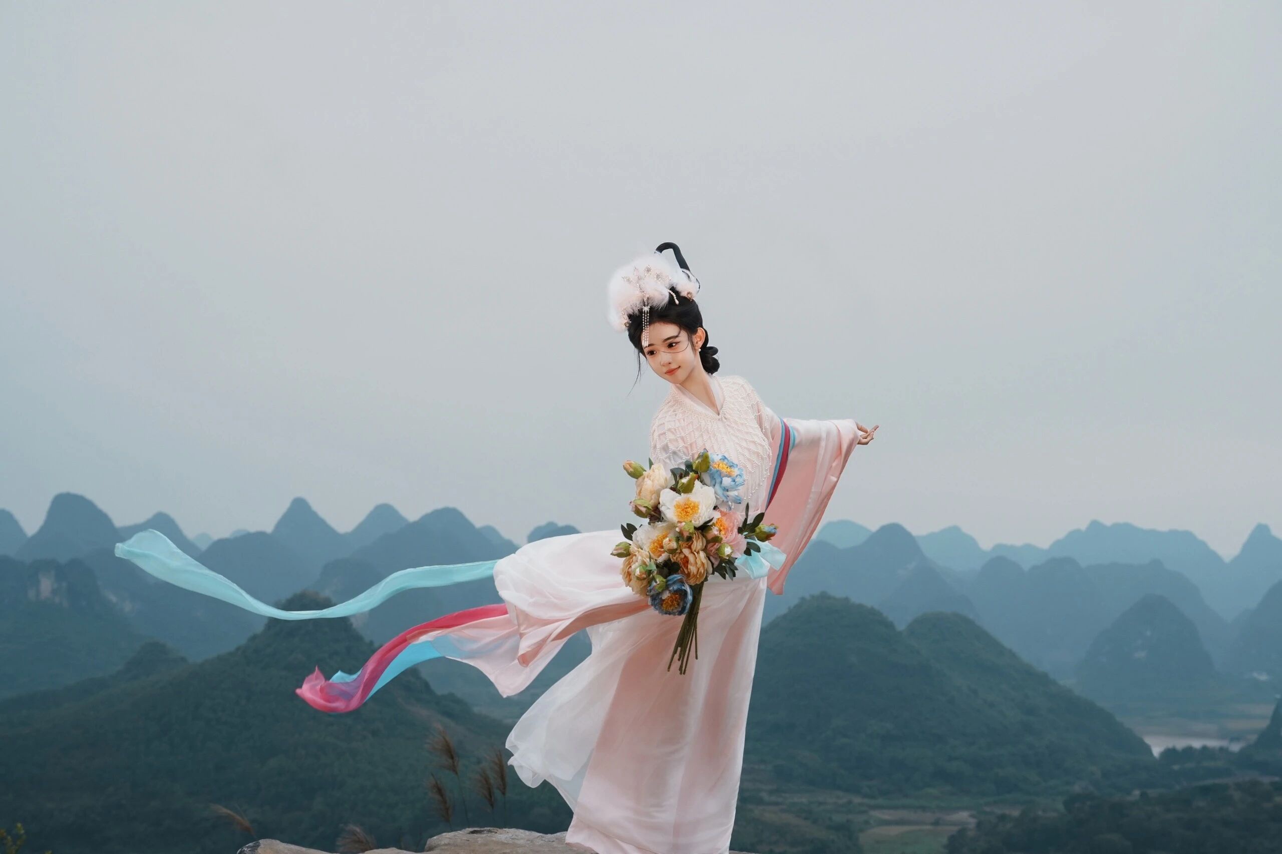 峰林之下 · 仙女下凡 唐制第8帧/9·横幅