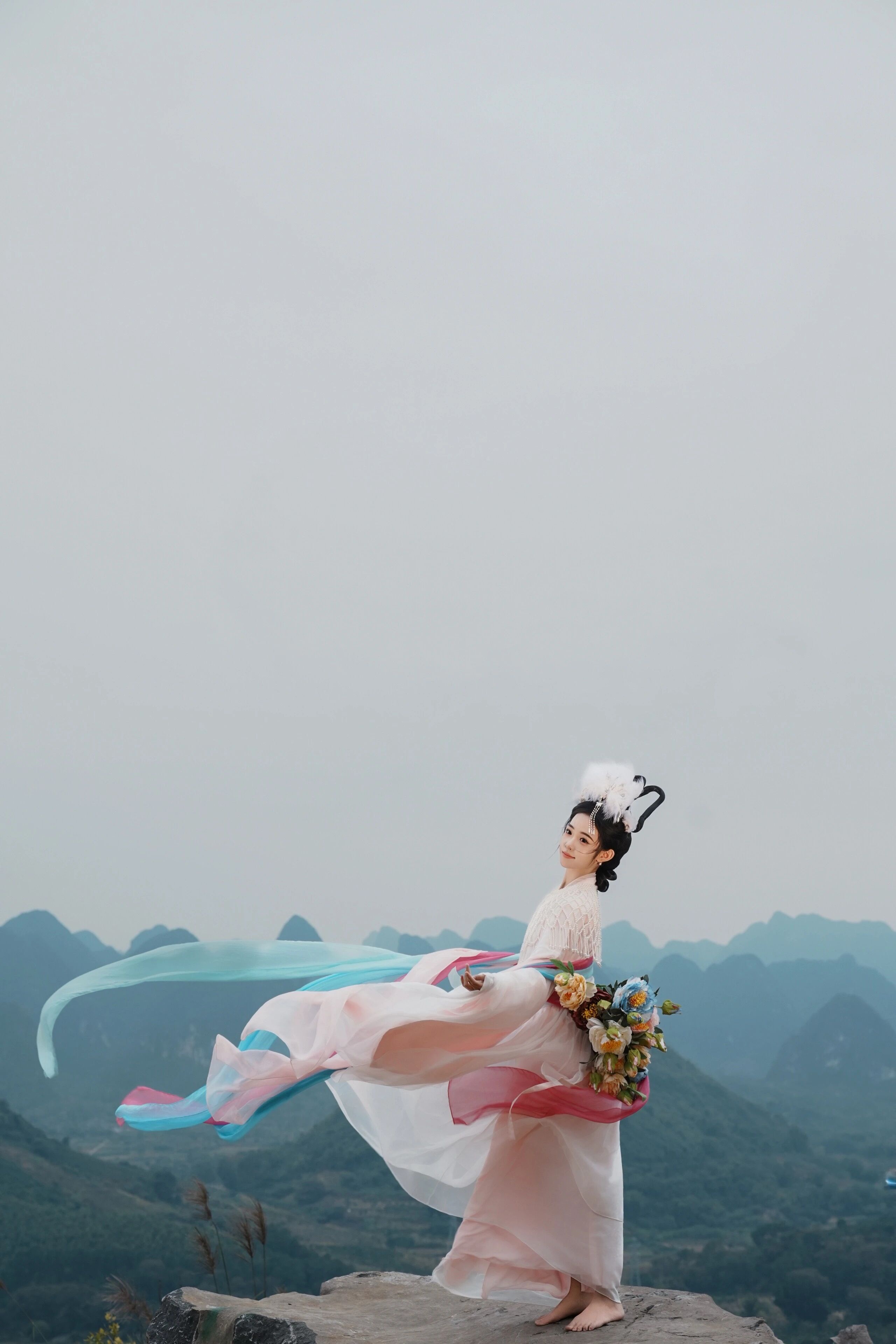 峰林之下 · 仙女下凡 唐制第9帧/9·竖幅