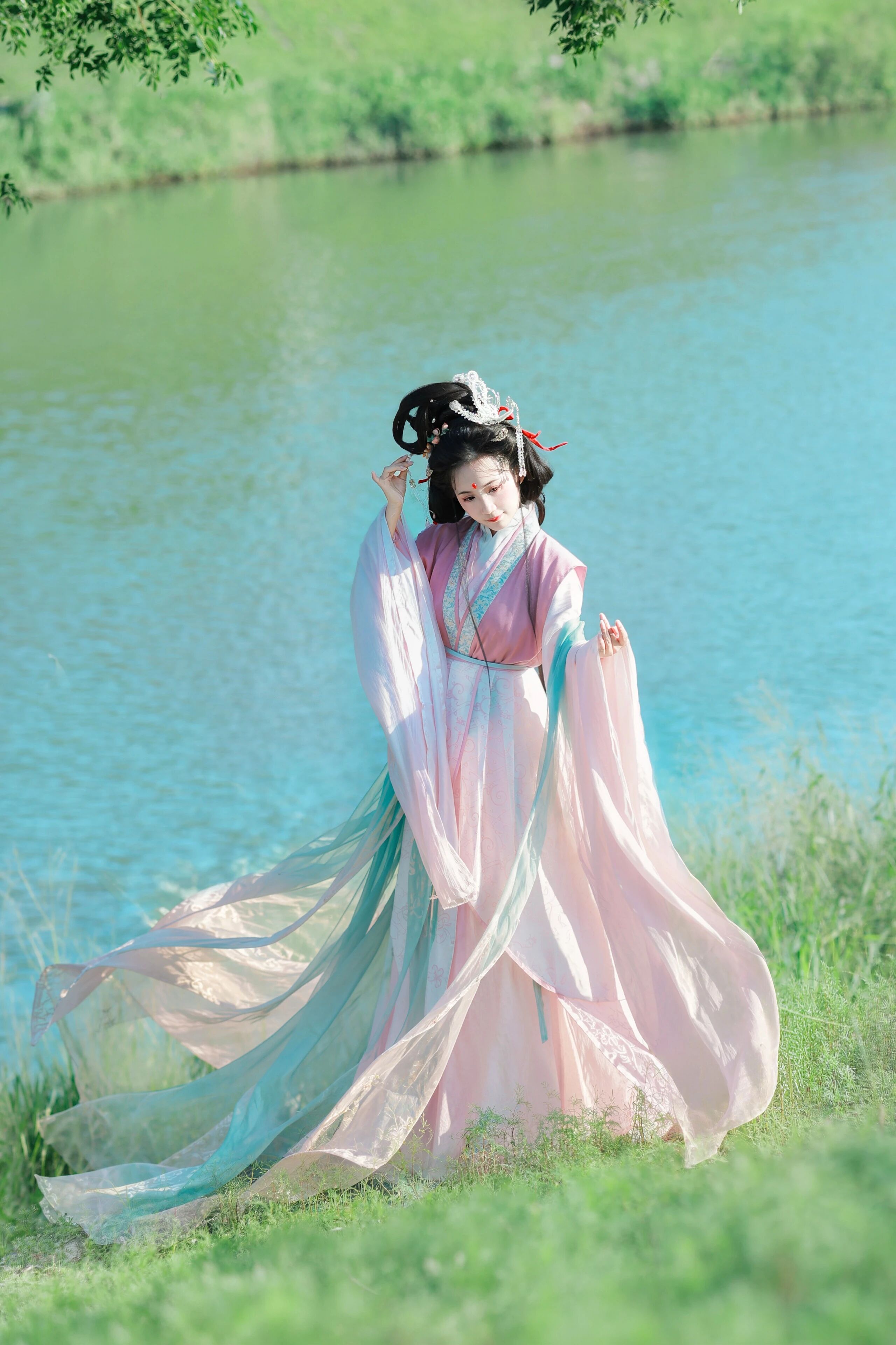 河畔春风 · 纱起如烟 唐制第3帧/7·竖幅