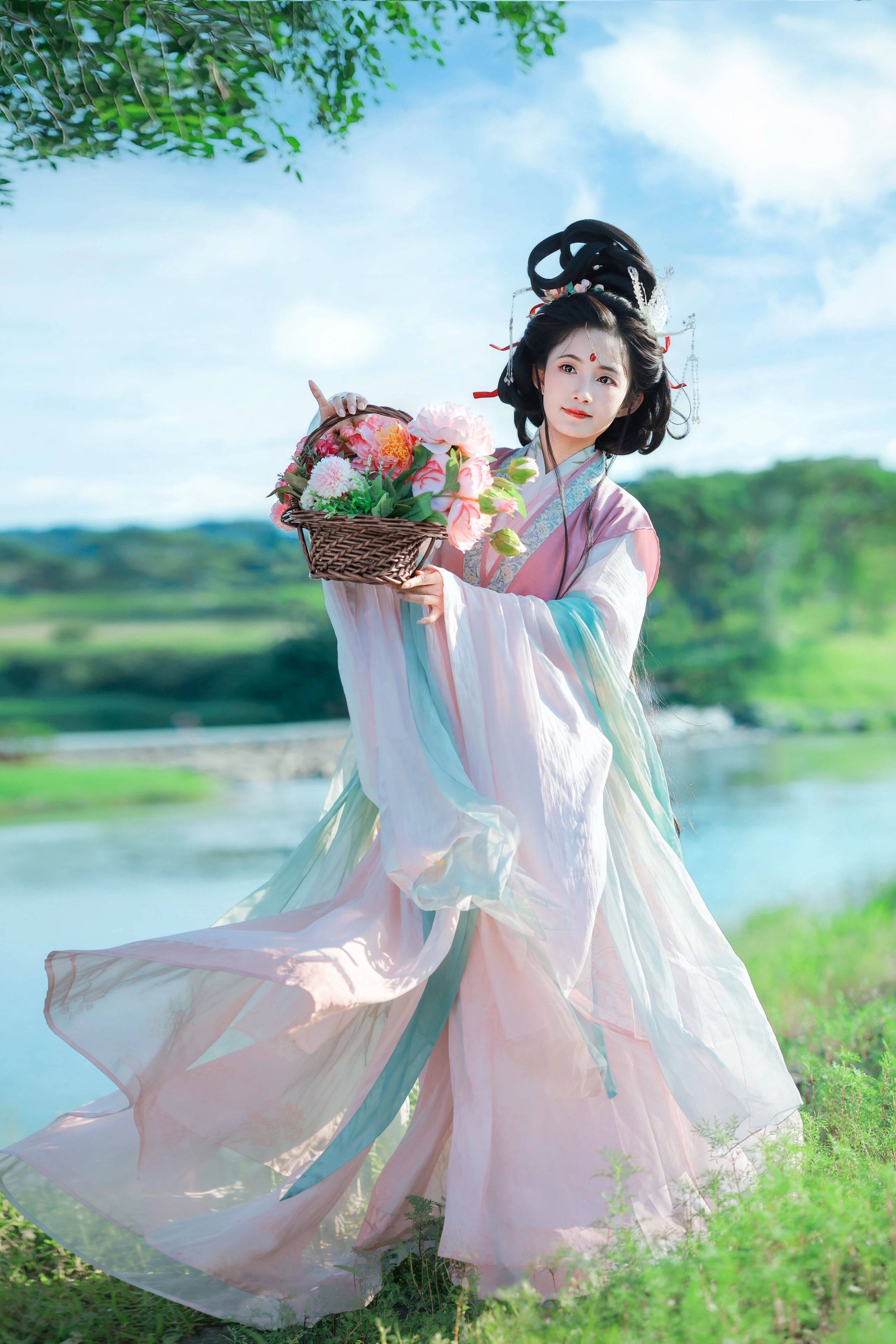 河畔春风 · 纱起如烟 唐制第5帧/7·竖幅