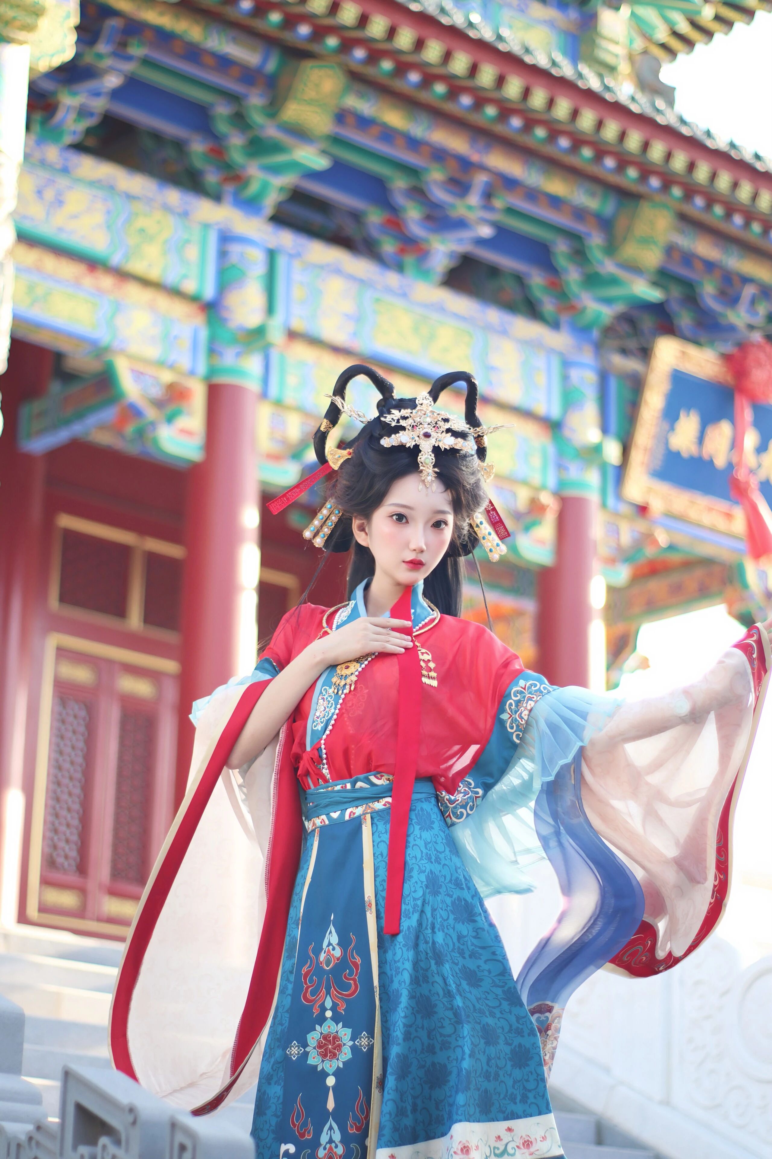 朱墙宫苑 · 嫦娥拂袖 唐制第4帧/8·竖幅