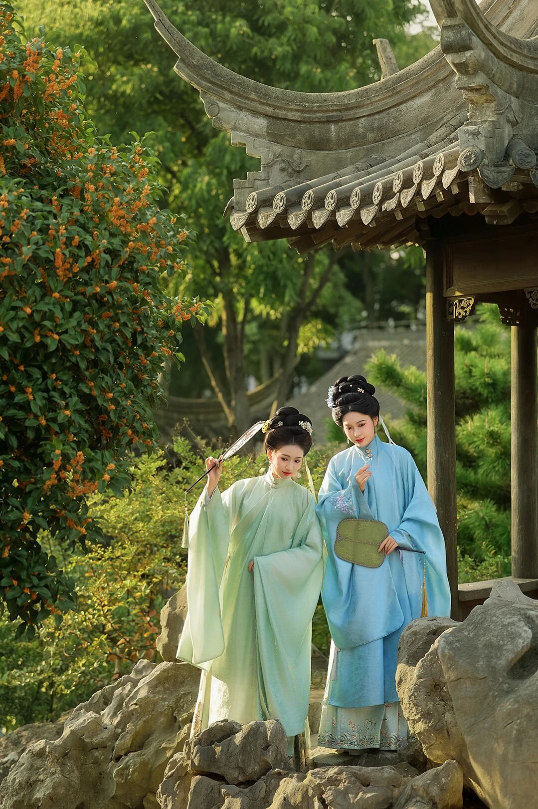 桂花落满肩 · 秋色正当时第6帧/11·竖幅