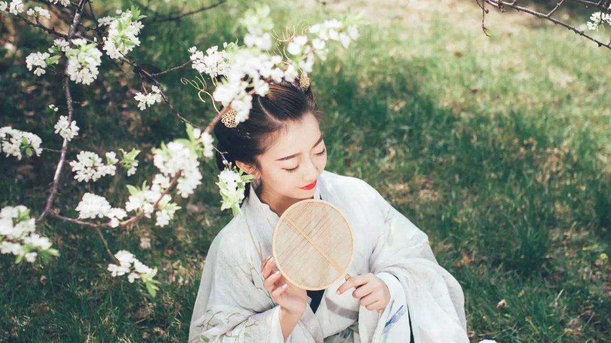 汉服摄影丨一场梦幻，美得充满想象