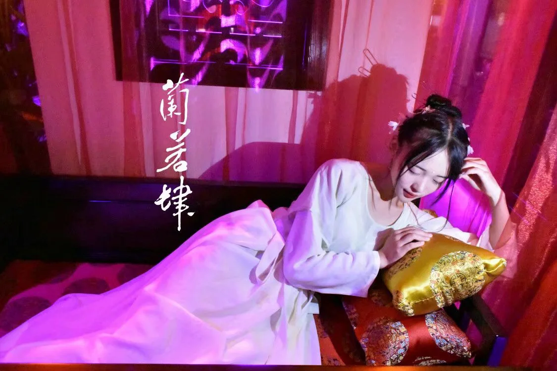 汉服摄影｜相思似海深，旧事如天远