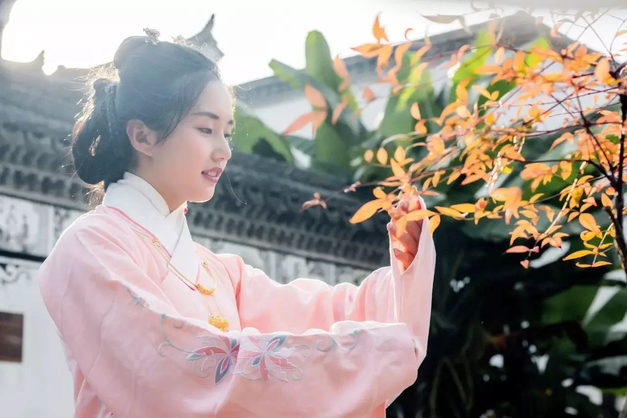 汉服摄影｜一回首，已千年
