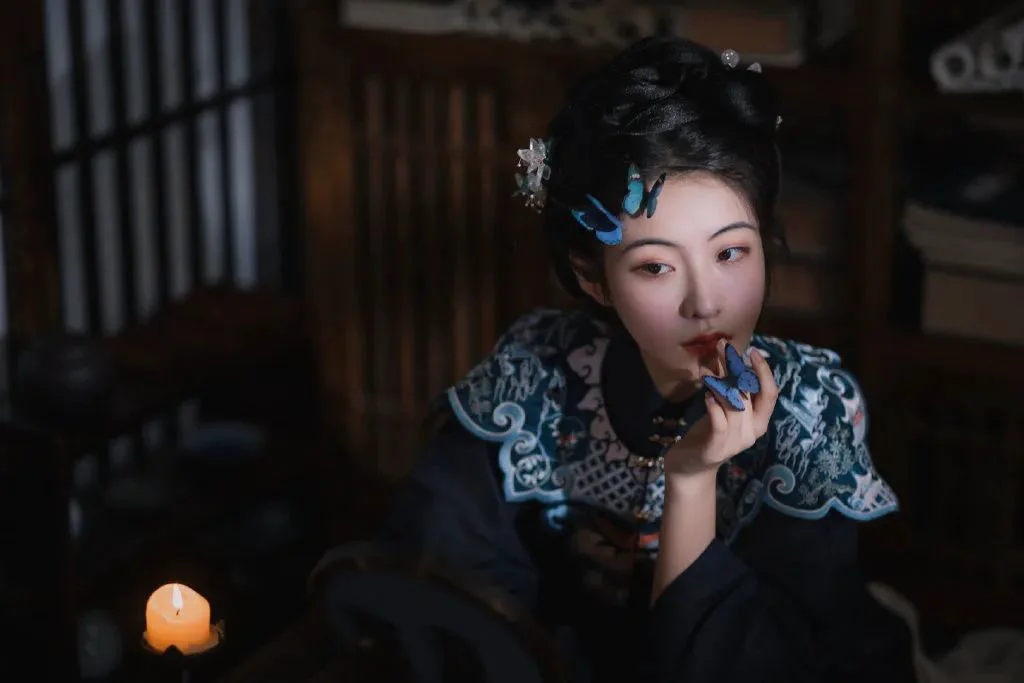 蝴蝶夫人 幽静轻盈的梦｜汉服摄影