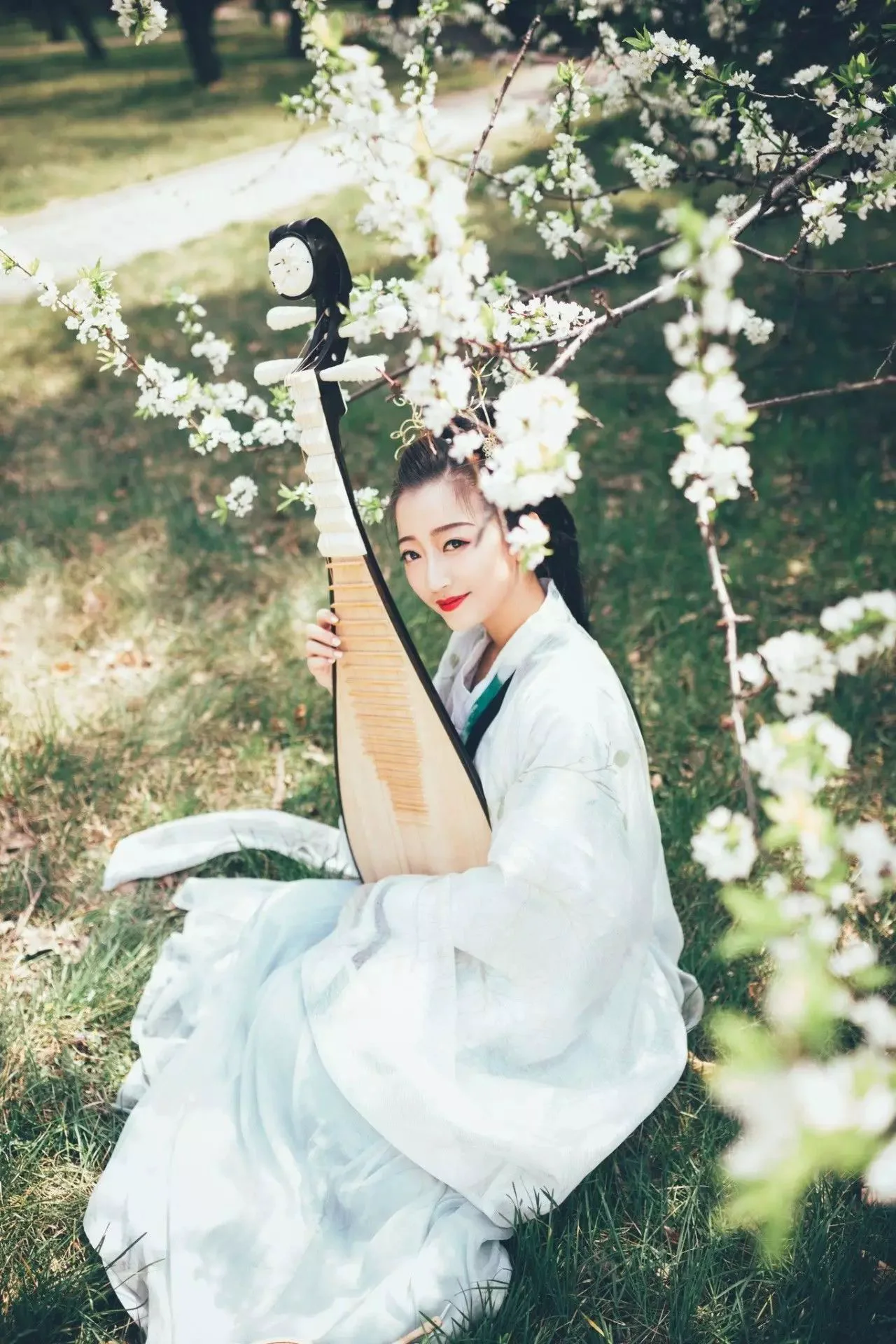 汉服摄影丨一场梦幻，美得充满想象