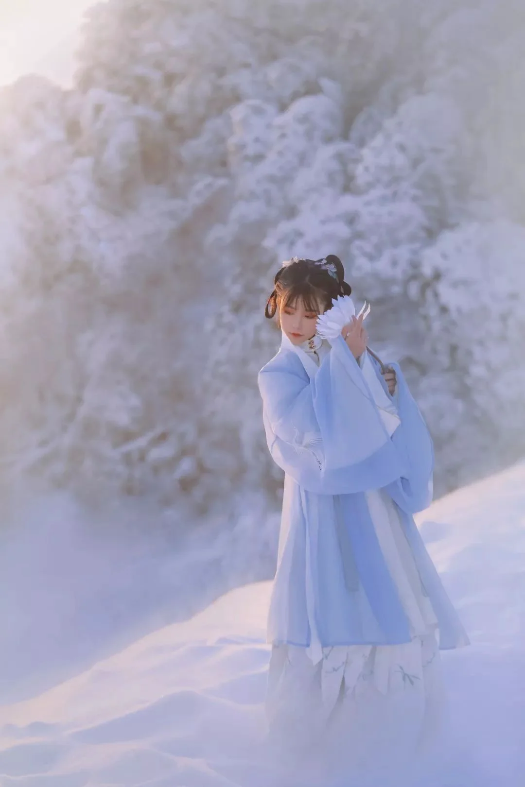 汉服摄影｜不识庐山雪，一见已钟情