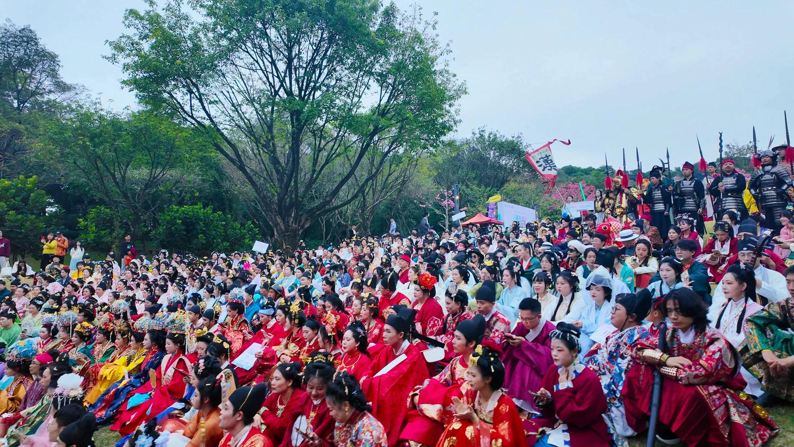 汉服节中国广州现场人群