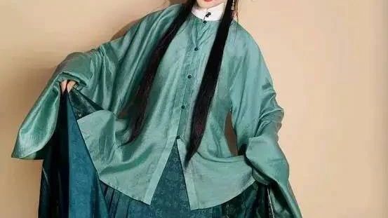 现代汉服文章在八省联考中被选为模拟题