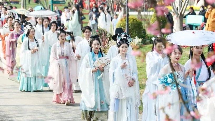 本周穿汉服免费入园：2023年春季多地景点开展穿汉服免费入园活动（二）