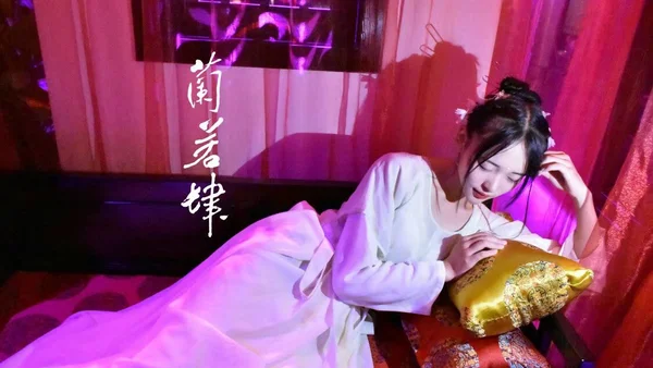 汉服摄影｜相思似海深，旧事如天远