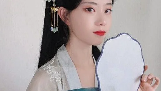汉服发型教程 | 简单十步 小白也能梳出百搭又好看的汉服发型