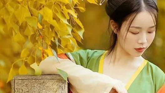 【汉服摄影】初秋美景 | 你便是那最美的秋色