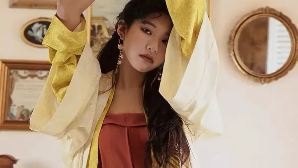 这一期的汉服很「黄」，点开请慎重