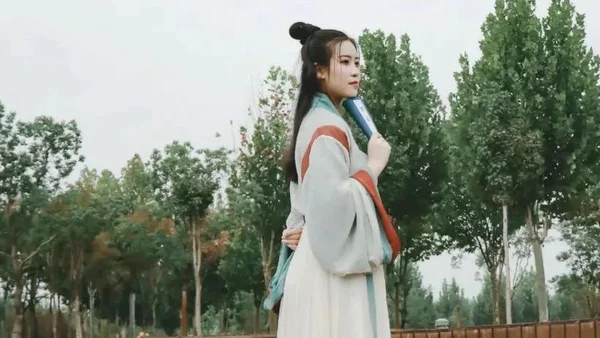 汉服科普 | 穿什么样的汉服最好看？这些汉服选购技巧必须要知道！