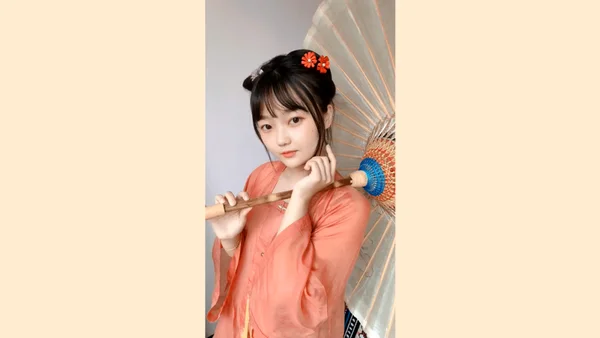 发型教程 | 拒绝油腻，夏日清凉可爱发型让你继续美美美~