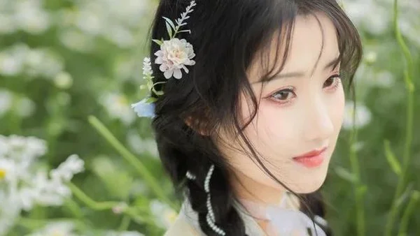 汉服摄影 | 世间温柔皆如清新的雏菊和你