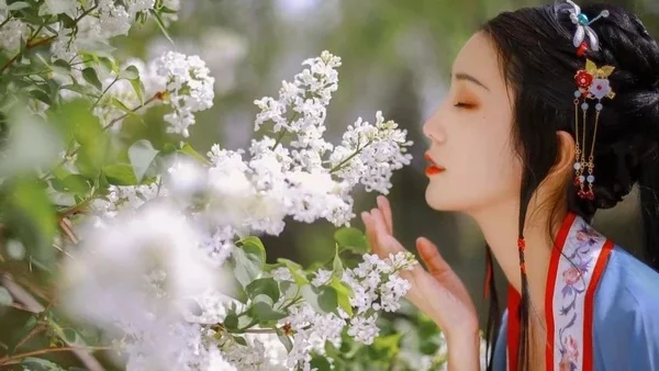 万物之中，都有一丝李清照的闲愁｜汉服摄影
