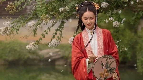 传统的现代性重构 | 汉服日常化