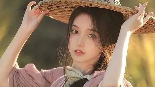 汉服摄影|花草梦苏州，南风正麦收~