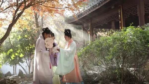 汉服有多美？永康这个女孩痴迷于复原汉服，一起来看看