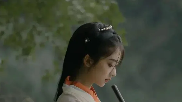 诗词文学｜荏苒光阴烟一缕，梅花枝上几回春