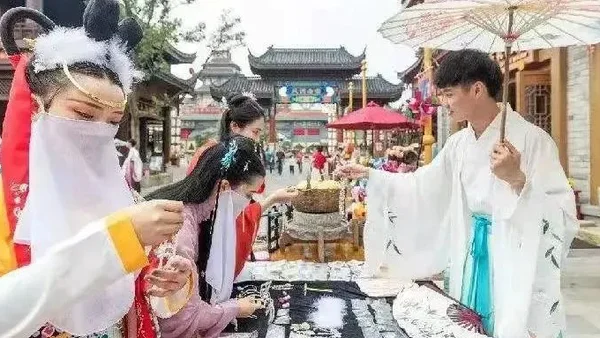 穿汉服免费入园系列--2022年春节期间穿汉服免费入园活动！（三）
