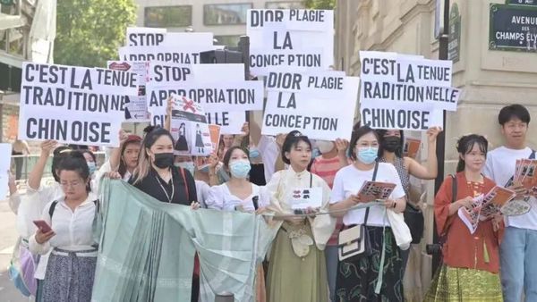 报道：中国留学生在法抗议迪奥文化挪用