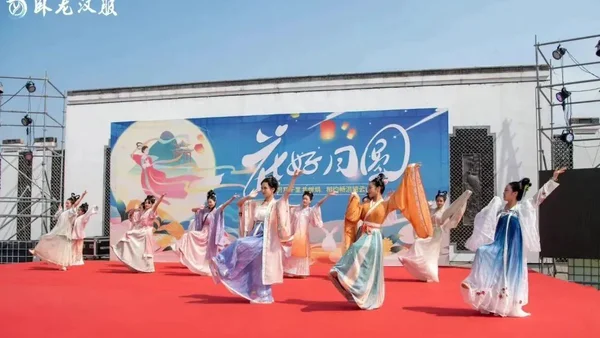 各地中秋汉服活动盘点！沉浸式体验中国传统文化盛宴！