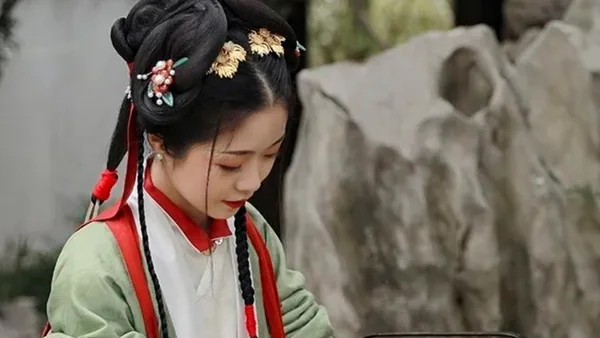 穿搭指南丨汉服日常活动怎么穿