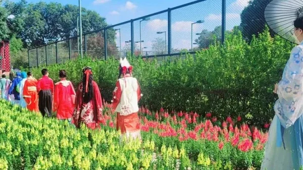 元宵节穿汉服免费入园：2023年元宵节期间多地景点开展穿汉服免费入园活动（二）
