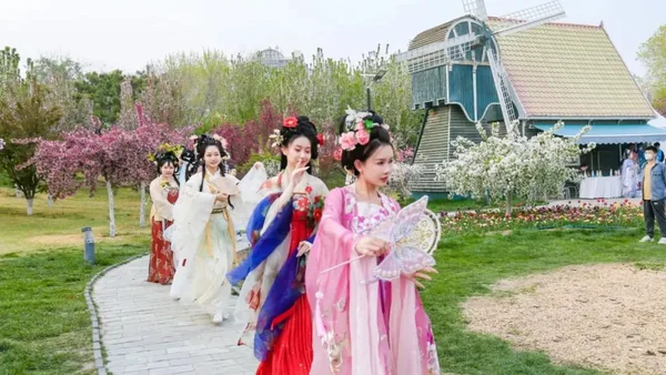 【邀请函】北京翡翠华府·国风大赏暨第五届礼衣华夏模特大赛北京怀柔赛区邀你共度端午报名就有精美礼品相赠！