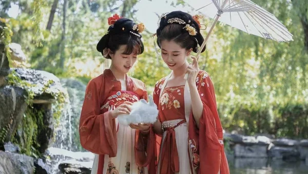 汉服文化：传承千年的华夏之美