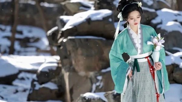 最爱东山晴后雪！在颐和园给博士师妹拍的宋复原人像