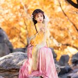 汉服人像|山有木兮木有枝~颐和园后湖秋景